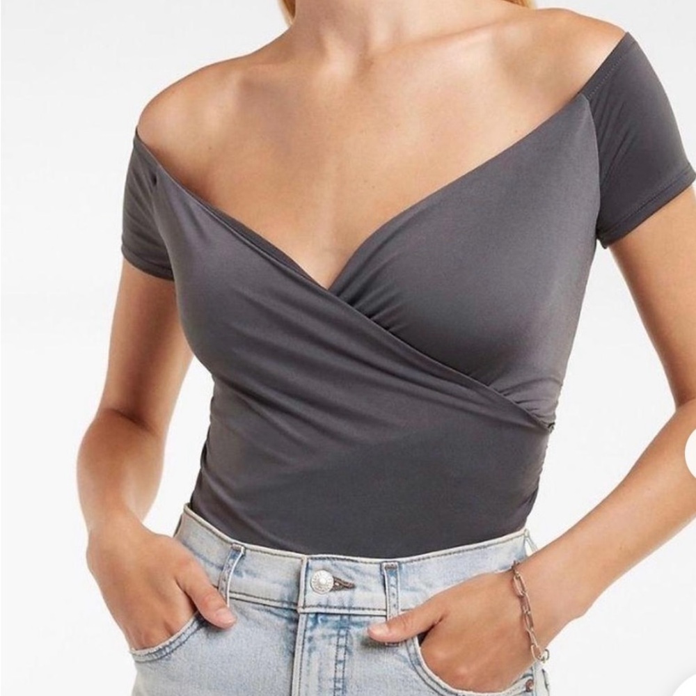 NWT Express Body Contour Off Shoulder Top Gray Large